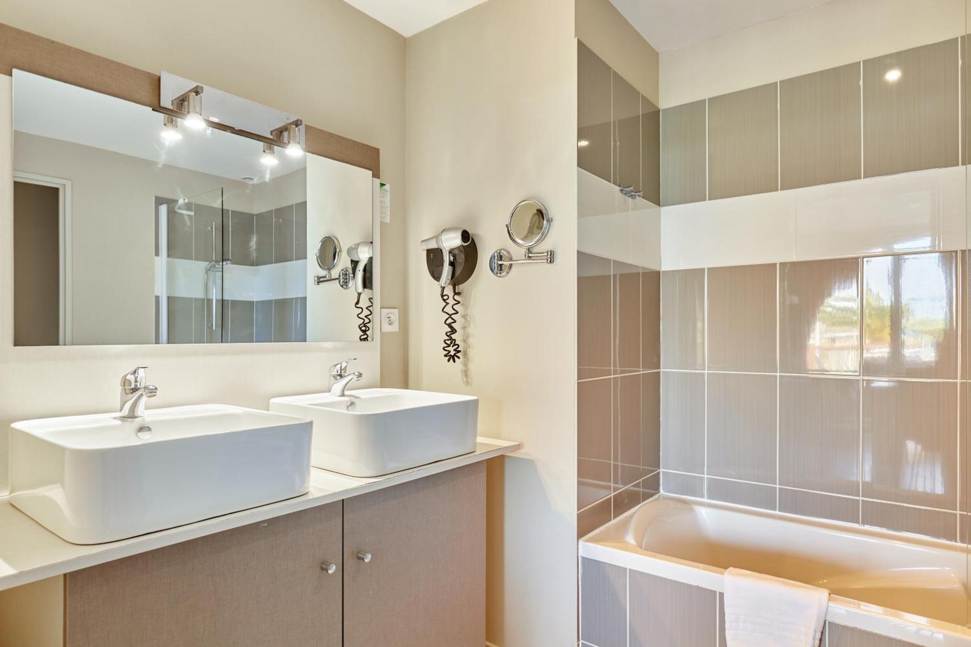 Residence Odalys Du Golfe Agde Zewnętrze zdjęcie